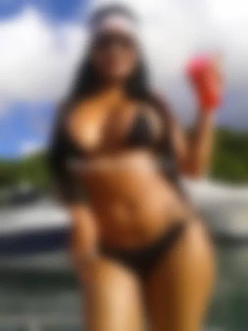 Beurette bombasse en bikini pour plan et soirée sexe à Antibes