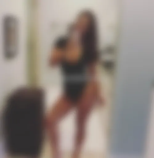 Jeune chaude beurette sportive sexy pour soirées sexe à Nantes