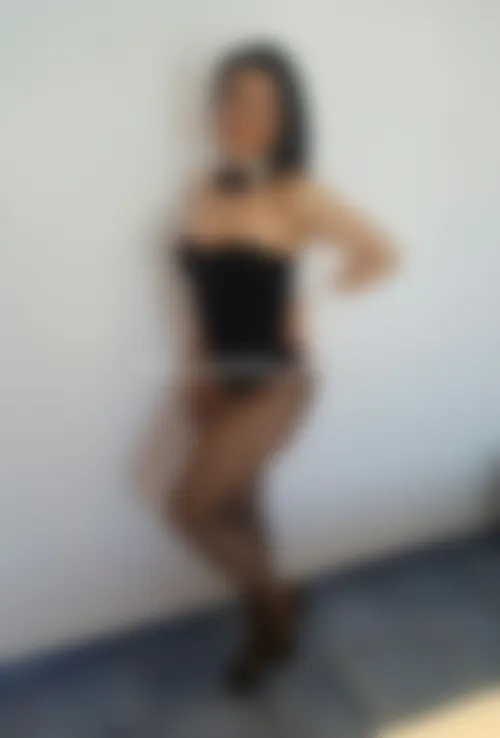 Marocaine libertine en playboy bunny pour rencontre sexe à Massy